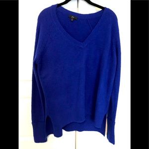 Oversized V-neck sweater